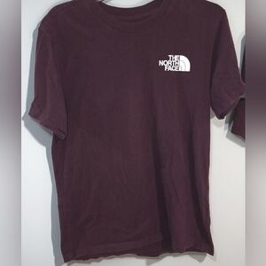 The North Face Logo Graphic Tee – Men’s Medium